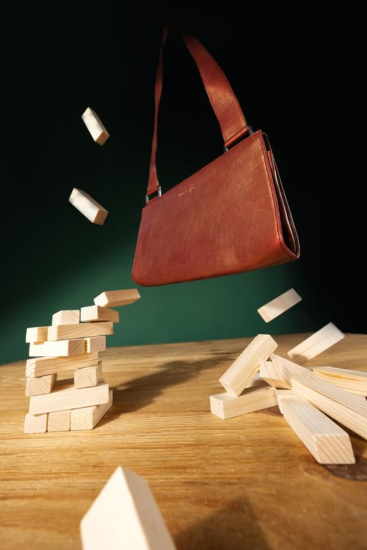 Leather bag above falling blocks, Bag Test by David Spector