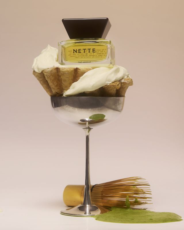The Vanille on a tart in a silver coupe, Nette by David Spector