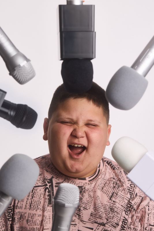Surrounded by microphones, Rizzler by David Spector
